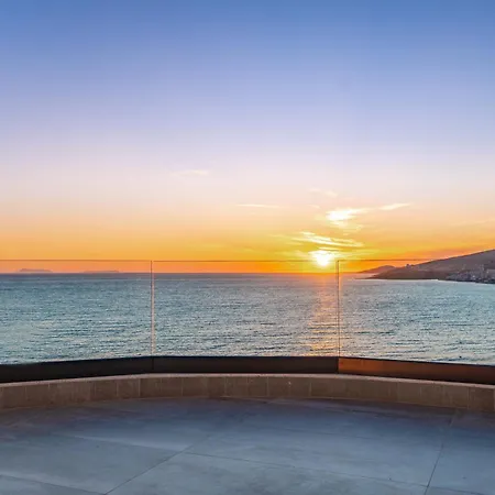 아파트 Twin Luxury Penthouses