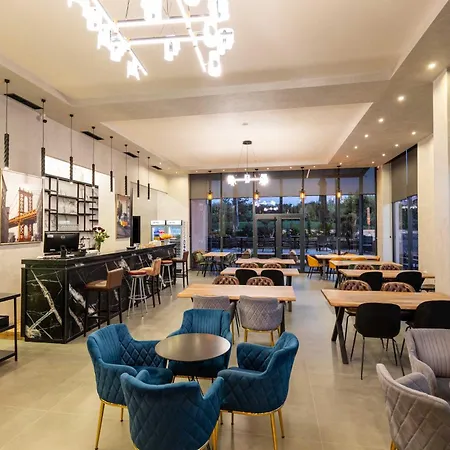 아파트 Twin Luxury Penthouses