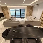 Day Lux Superior