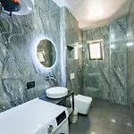 Day Lux Superior Sarandë