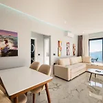 Day Lux Superior Apartment Sarandë
