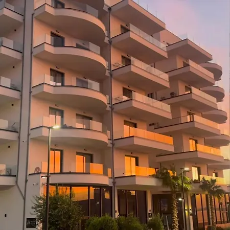 Twin Luxury Penthouses