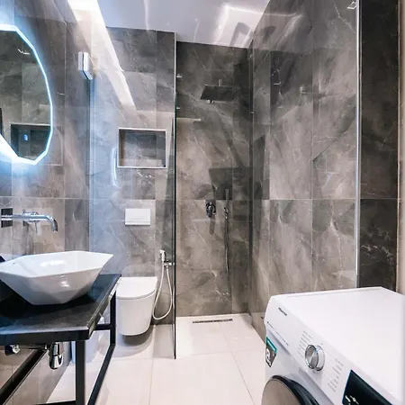 Day Lux Superior Apartman *